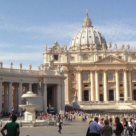 Ferienwohnung Una Notte Ai Musei Vaticani Rom Exterior foto