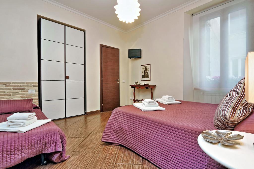 Ferienwohnung Una Notte Ai Musei Vaticani Rom Zimmer foto