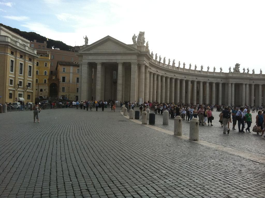 Ferienwohnung Una Notte Ai Musei Vaticani Rom Exterior foto